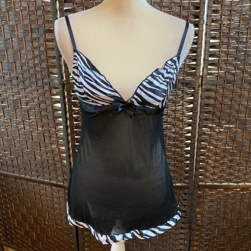 DREAMGIRL 2 piece nightie